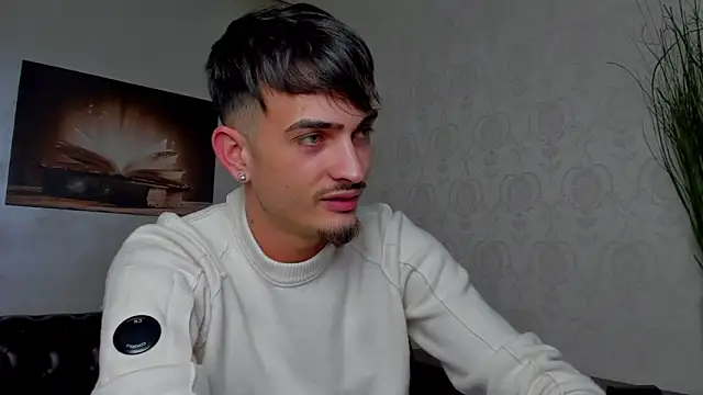 Snapshot of BrandonTate chatting on 03.18.25 BrandonTate online show from 03.18.25