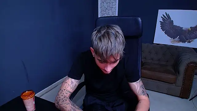 Snapshot of BrandonTate chatting on 09.20.25 BrandonTate online show from 09.20.25