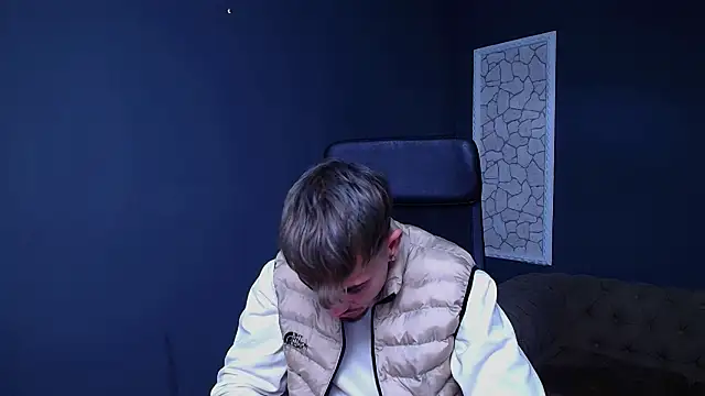 Snapshot of BrandonTate chatting on 09.29.25 BrandonTate online show from 09.29.25