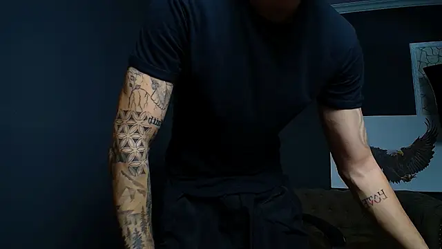 Snapshot of BrandonTate chatting on 09.30.25 BrandonTate online show from 09.30.25