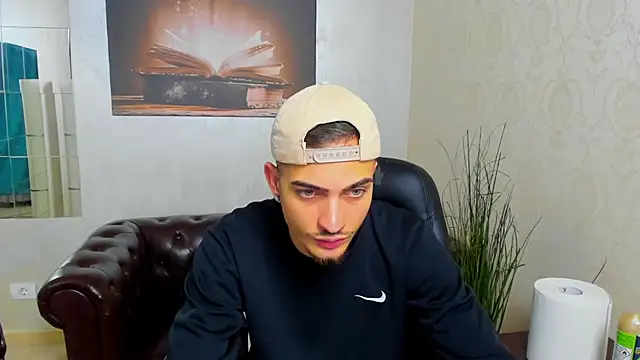 Snapshot of BrandonTate chatting on 10.15.25 BrandonTate online show from 10.15.25