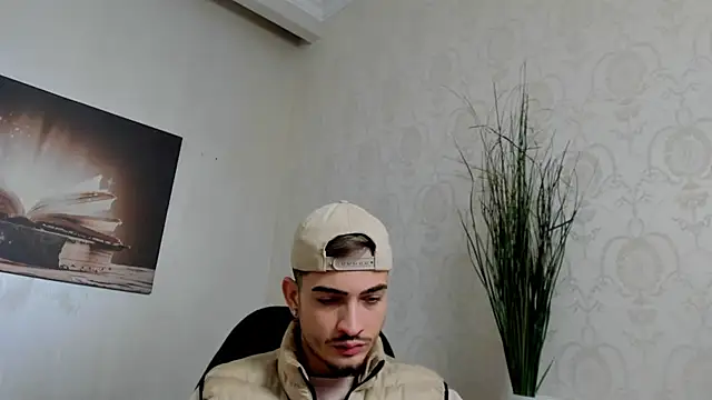 Snapshot of BrandonTate chatting on 10.17.25 BrandonTate online show from 10.17.25