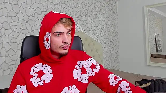 Snapshot of BrandonTate chatting on 10.28.25 BrandonTate online show from 10.28.25