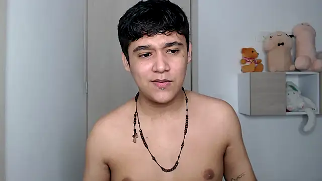 Snapshot of kaiine190 chatting on 10.18.25 kaiine190 online show from 10.18.25