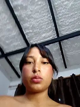 Snapshot of Bonnie_Clydeee chatting on 10.12.25 Bonnie Clydeee online show from 10.12.25