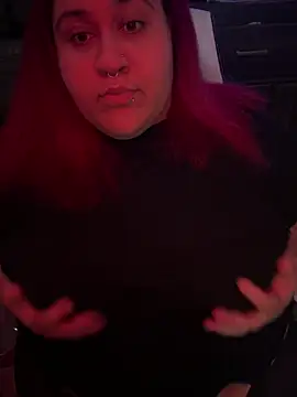 Juicyjordie online show from 10.31.25