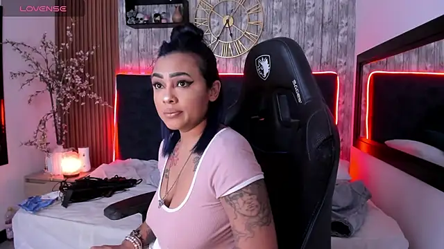 Neko Misaki online show from 03.17.25