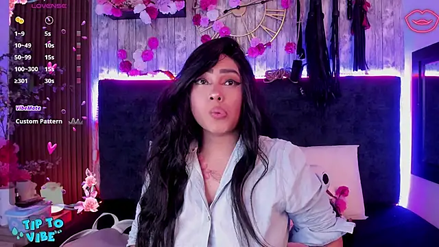 Neko Misaki online show from 11.20.25