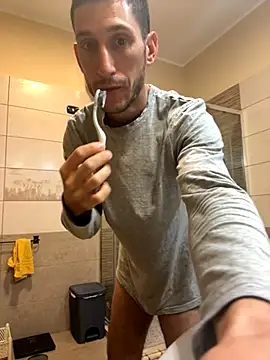 Gionnytav online show from 11.12.25