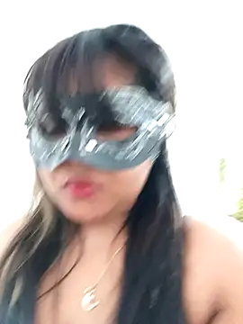 Snapshot of littlequeen77 chatting on 01.18.25 littlequeen77 online show from 01.18.25