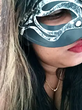 Snapshot of littlequeen77 chatting on 02.16.25 littlequeen77 online show from 02.16.25