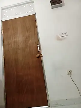 Snapshot of littlequeen77 chatting on 03.06.25 littlequeen77 online show from 03.06.25