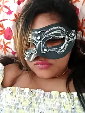 Snapshot of littlequeen77 chatting on 03.09.25 littlequeen77 online show from 03.09.25