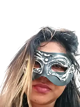 Snapshot of littlequeen77 chatting on 03.22.25 littlequeen77 online show from 03.22.25