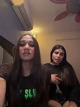 Snapshot of Jiya1 chatting on 11.11.25 Jiya1 online show from 11.11.25