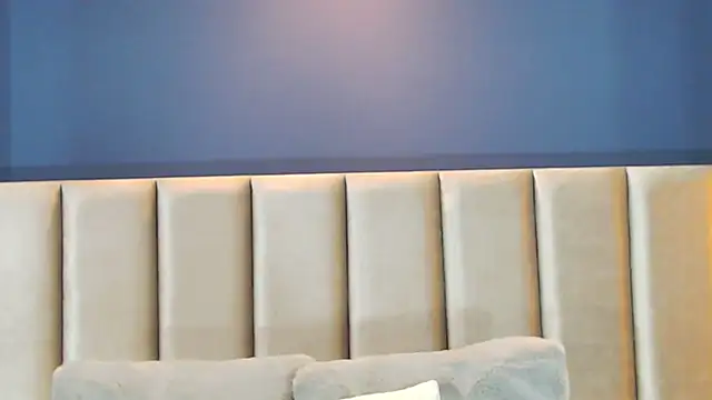 ThaniaJones online show from 01.30.25