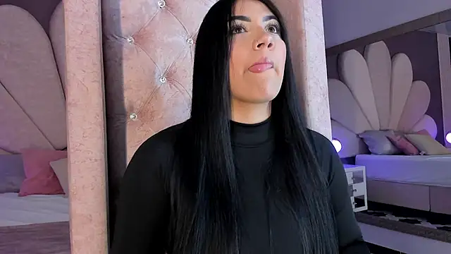 PaulinaDuarte online show from 03.06.26