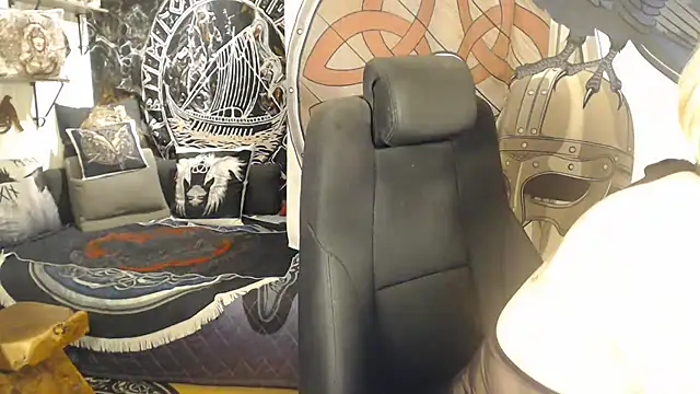 TittenMichelle online show from 02.15.25