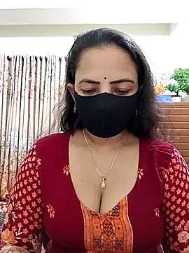 Snapshot of Payel-Sen chatting on 10.28.25 Payel-Sen online show from 10.28.25