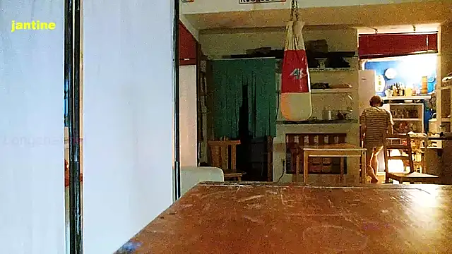 Snapshot of BongChannel chatting on 01.23.25 BongChannel online show from 01.23.25