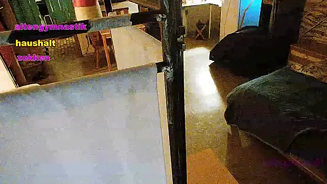 Snapshot of BongChannel chatting on 01.29.25 BongChannel online show from 01.29.25