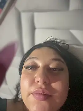 Snapshot of Kym_Owens chatting on 10.09.25 Kym Owens online show from 10.09.25