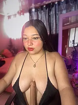 Snapshot of Kym_Owens chatting on 11.01.25 Kym Owens online show from 11.01.25