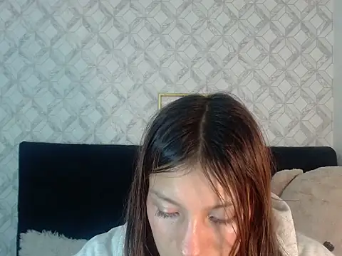 Emma-Wilson online show from 11.27.25