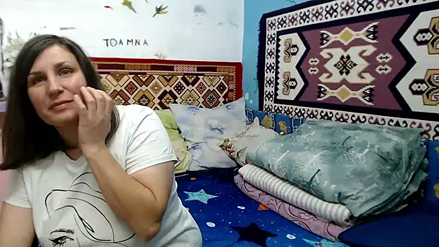 Snapshot of AdelineBlueEyes chatting on 10.16.25 AdelineBlueEyes online show from 10.16.25