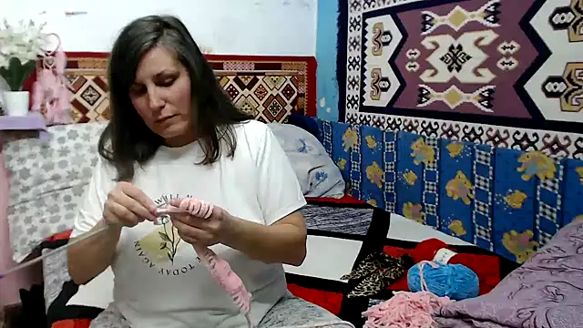 Snapshot of AdelineBlueEyes chatting on 10.20.25 AdelineBlueEyes online show from 10.20.25