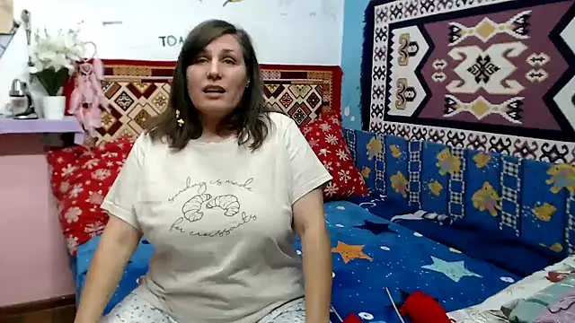 Snapshot of AdelineBlueEyes chatting on 11.03.25 AdelineBlueEyes online show from 11.03.25