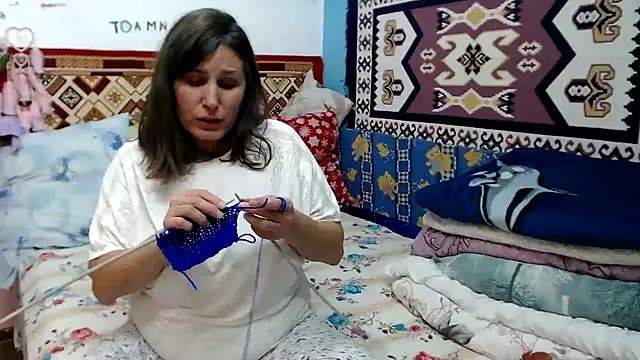 Snapshot of AdelineBlueEyes chatting on 11.13.25 AdelineBlueEyes online show from 11.13.25