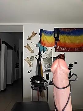 Snapshot of freyamoret chatting on 10.02.25 freyamoret online show from 10.02.25