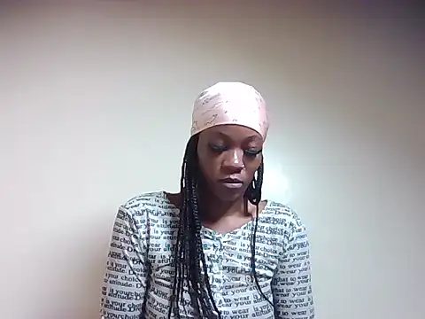 Snapshot of Creamy_candy17 chatting on 10.23.25 Creamy candy17 online show from 10.23.25