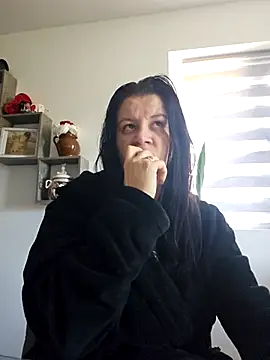 KristenVega online show from 10.20.25