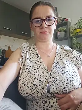 KristenVega online show from 06.17.26
