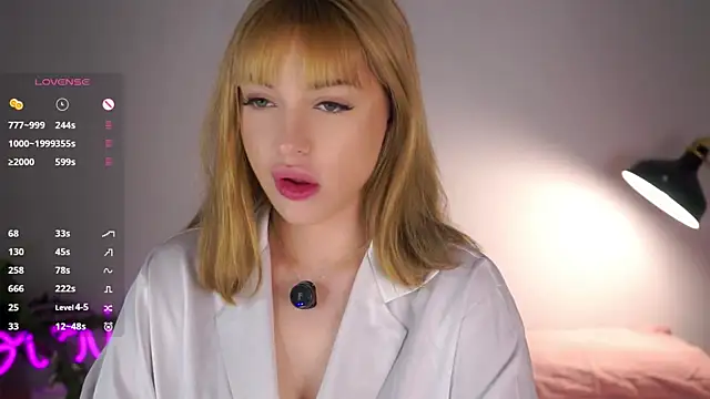 KateDolphin online show from 04.12.26