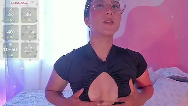 DaraBeckett online show from 04.17.26