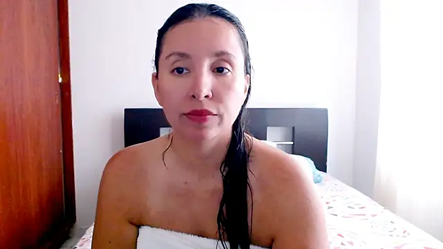 emely sexx20 online show from 02.15.25