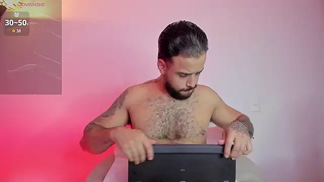 jacob stud18  online show from 04.15.26