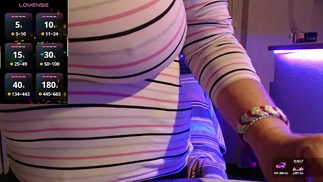 JennaDeluxe online show from 04.17.26