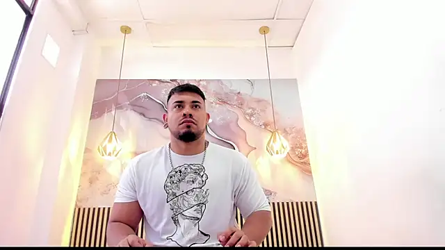 Snapshot of BrianMalonee chatting on 10.06.25 BrianMalonee online show from 10.06.25