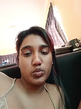 Snapshot of Indianqueen03 chatting on 06.27.26 Indianqueen03 online show from 06.27.26