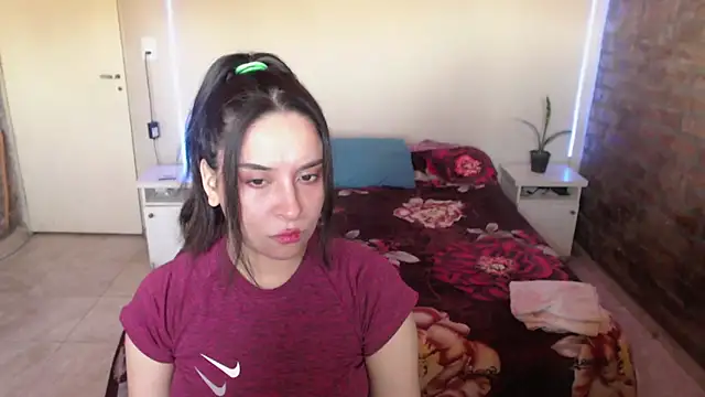 KityEstrover online show from 12.02.24