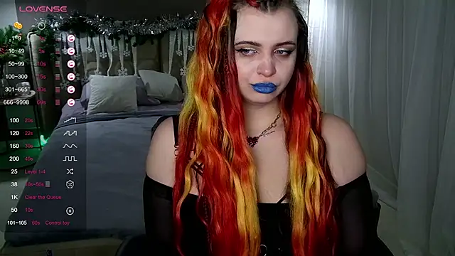 Miss Maya Mils online show from 01.08.25
