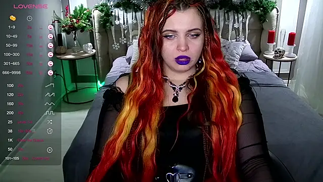 Miss Maya Mils online show from 01.11.25