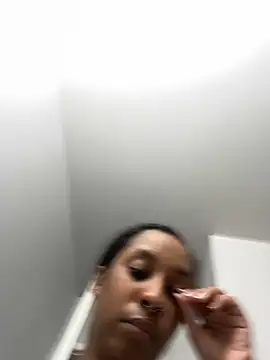 Your Paris online show from 03.15.25