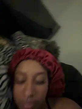 Your Paris online show from 10.04.25