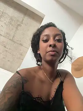 Your Paris online show from 03.22.26