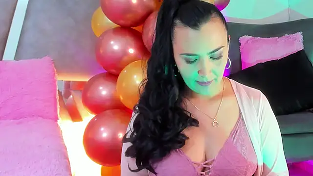 Evangeline Taylorr online show from 01.03.25
